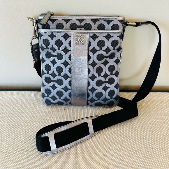 Coach Handbags - Coach Julia Op Art Swing Pack in Black & Silver w Fuchsia Lining